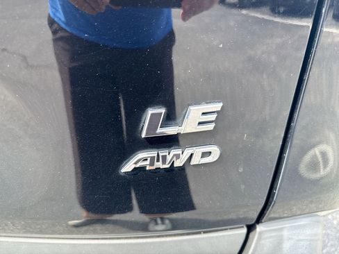 Used 2019 Toyota RAV4 LE AWD/4WD image 25