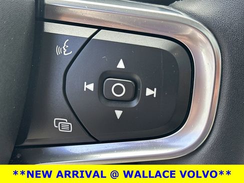 Used 2023 Volvo XC40 B5 Plus w/ Protection Package Premier AWD/4WD image 23