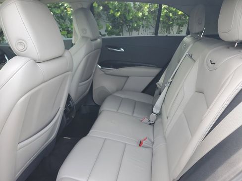 Used 2020 Cadillac XT4 Premium Luxury image 14