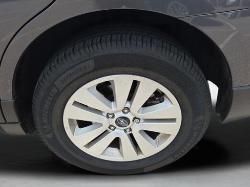 Used 2019 Subaru Outback 2.5i Premium AWD/4WD image 34