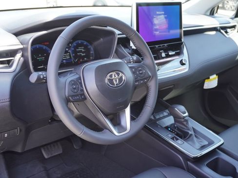 Certified 2026 Toyota Corolla Cross XLE FWD image 12