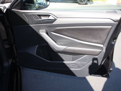 Used 2022 Volkswagen Jetta S FWD image 28