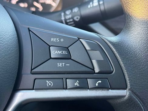Used 2025 Nissan Altima 2.5 SV FWD image 21
