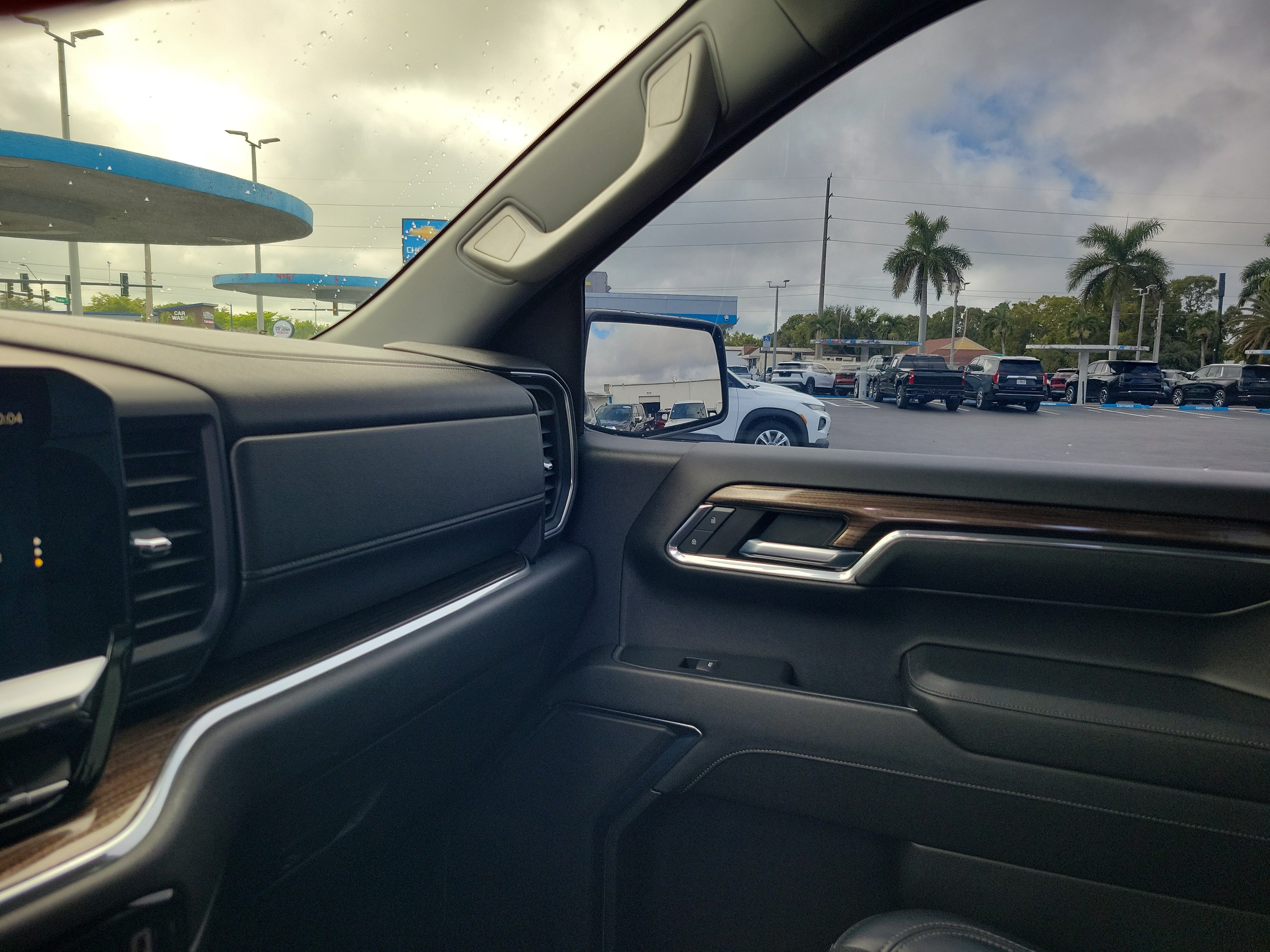Used 2023 Chevrolet Silverado 1500 RST AWD/4WD image 25