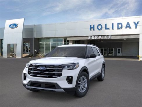 New 2026 Ford Explorer Active image 2