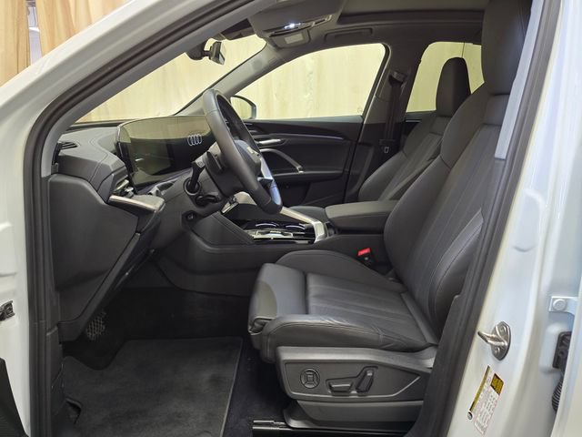 Used 2025 Audi Q5 Premium Plus AWD/4WD image 17