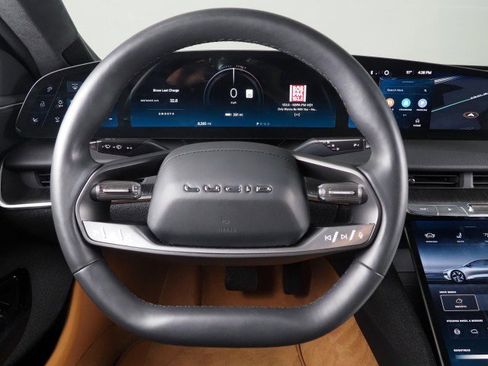 Used 2025 Lucid Air Touring AWD/4WD image 18