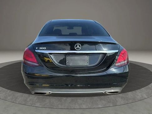Used 2019 Mercedes-Benz C 300 4MATIC Sedan image 6