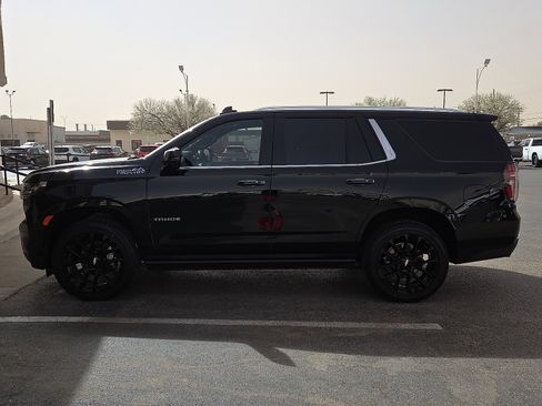 Used 2023 Chevrolet Tahoe High Country image 2