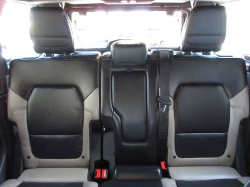 Certified 2024 Ford Bronco Wildtrak image 24