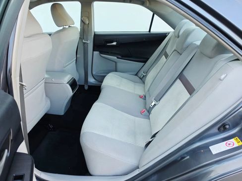 Used 2012 Toyota Camry FWD image 10