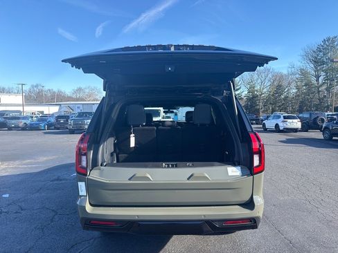 New 2025 Ford Expedition Tremor image 9