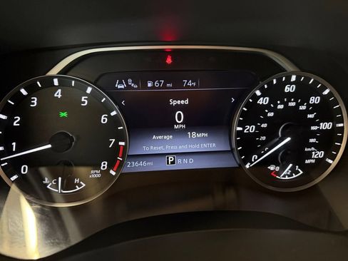 Used 2024 Nissan Frontier SV w/ Technology Package RWD image 19
