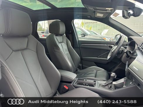Used 2023 Audi Q3 2.0T Premium w/ Black Optic Sport Package AWD/4WD image 12