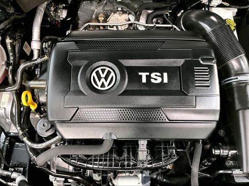 Used 2017 Volkswagen GTI S image 33