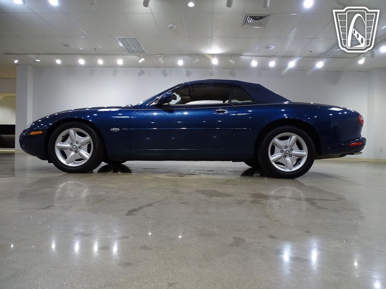 Used 1998 Jaguar XK8 Convertible RWD image 34