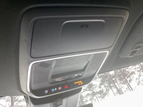 New 2026 Chevrolet Traverse RS w/ LPO, Floor Liner Package FWD image 28