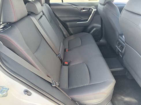 New 2025 Toyota RAV4 SE image 5