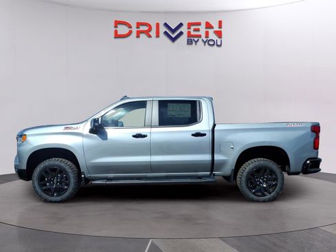 New 2026 Chevrolet Silverado 1500 LT Trail Boss w/ LT Trail Boss Premium Package AWD/4WD image 2
