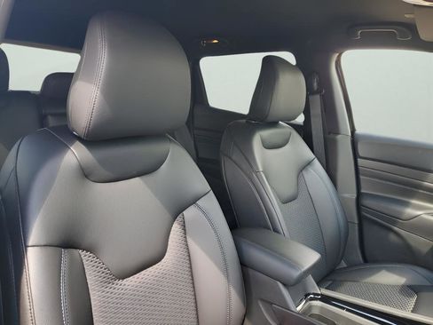 New 2026 Jeep Compass Latitude w/ Quick Order Package 29K image 15