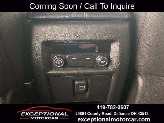 Used 2023 Chevrolet Traverse LT FWD image 46
