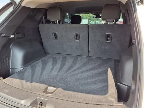 Used 2023 Chevrolet Blazer LT w/ Convenience Package FWD image 20