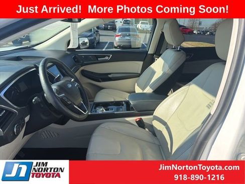 Used 2020 Ford Edge Titanium image 7