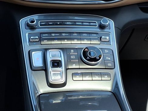 Used 2023 Hyundai Santa Fe Calligraphy AWD/4WD image 13