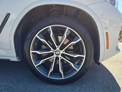 Used 2019 BMW X4 xDrive30i w/ Executive Package AWD/4WD image 9