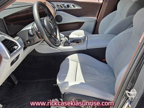 Used 2023 BMW XM AWD/4WD image 11