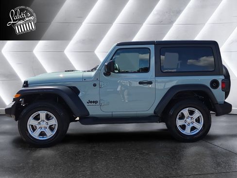 Used 2023 Jeep Wrangler Sport AWD/4WD image 3