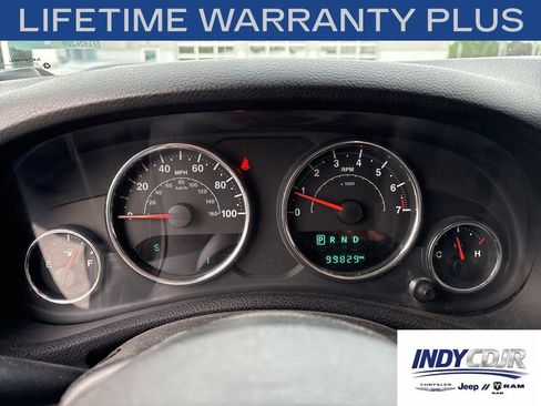 Used 2015 Jeep Wrangler Sport AWD/4WD image 16