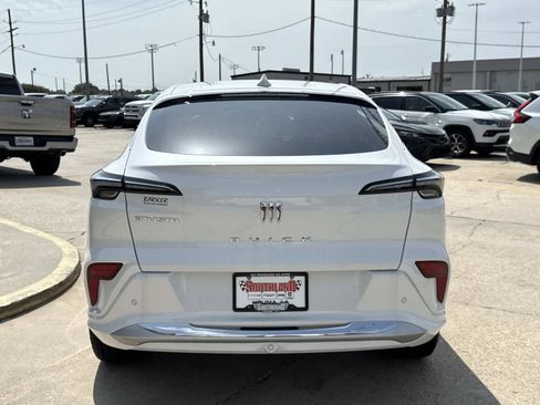 Used 2025 Buick Envista Avenir FWD image 6