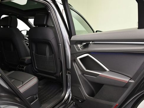 Used 2025 Audi Q3 2.0T Premium Plus w/ Premium Plus Package image 53