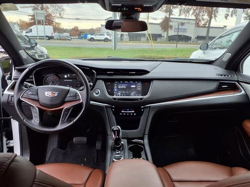 Certified 2022 Cadillac XT5 Premium Luxury image 25