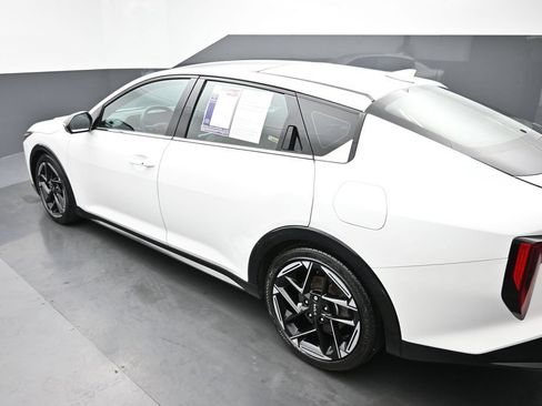 Used 2025 Kia K4 GT-Line w/ GT-Line Premium Package FWD image 14