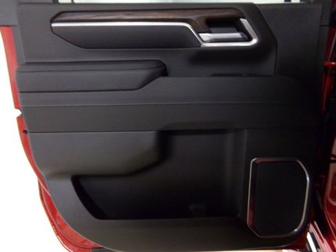 New 2026 GMC Sierra 2500 SLT w/ SLT Premium Package image 12