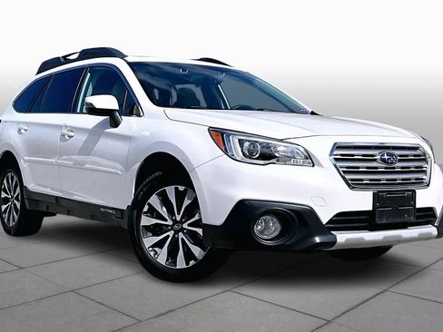 Used 2015 Subaru Outback 2.5i Limited image 3