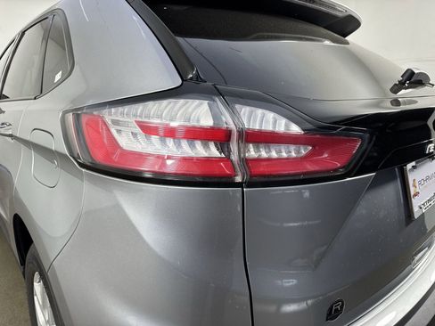 Used 2022 Ford Edge SE w/ Cargo Accessory Package image 29
