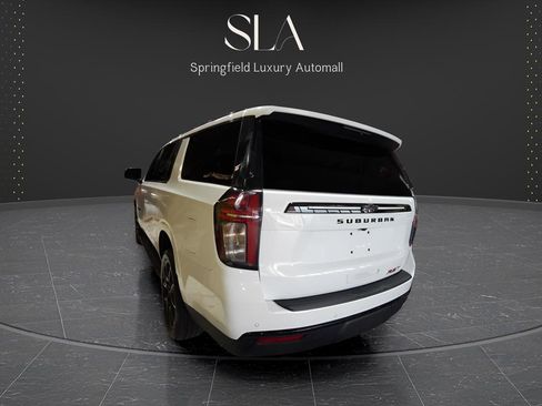 Used 2024 Chevrolet Suburban RST w/ Luxury Package image 8