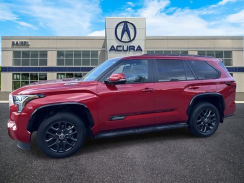 Used 2024 Toyota Sequoia Platinum AWD/4WD image 2