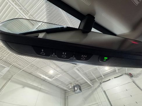 Used 2021 Subaru Outback Limited image 28