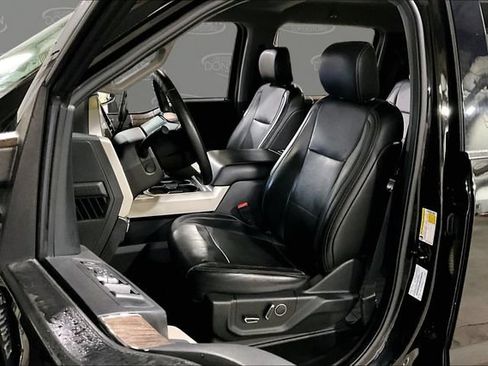 Used 2019 Ford F250 Lariat w/ Lariat Ultimate Package AWD/4WD image 14