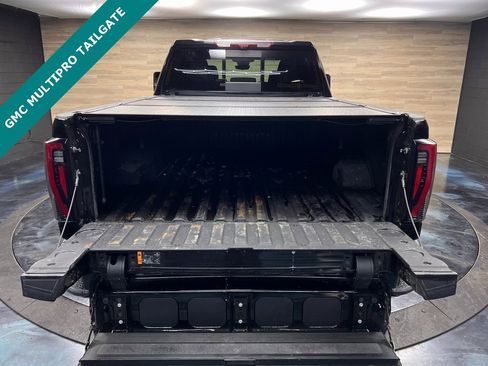 Used 2025 GMC Sierra 2500 AT4 w/ AT4 Premium Plus Package image 24