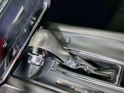 Used 2021 Honda HR-V EX image 16