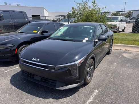Used 2025 Kia K4 FWD image 3