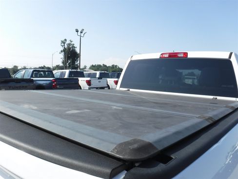 Used 2022 RAM 2500 Tradesman w/ Chrome Appearance Group AWD/4WD image 5