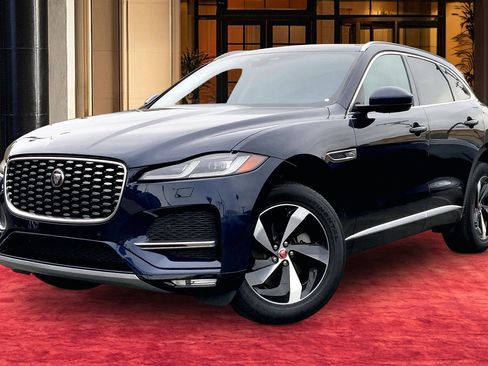 Used 2022 Jaguar F-PACE S image 1