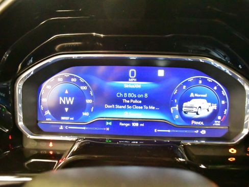 Used 2023 Chevrolet Silverado 1500 LT image 31