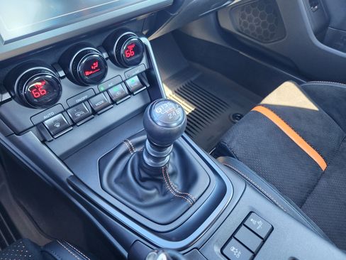 Certified 2023 Toyota GR86 10th Anniversary SE image 22